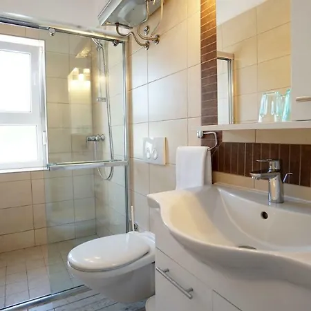 Lulic Apartamento Zadar